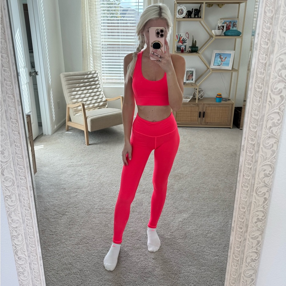 Saski collection neon pink leggings and bra